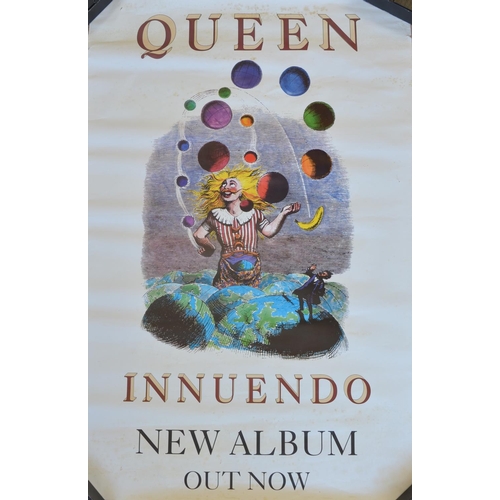 531 - Collection of Queen memorabilia to include two A5 albums containing Official Queen fan club magazine... 