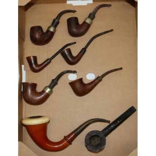 149 - C20th Calabash pipe with Meerschaum liner, overall length 20cm, and seven other pipes by Dunhill Pet... 