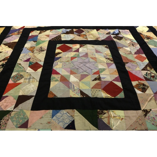 716 - Vintage patchwork quilt, 180x180cm