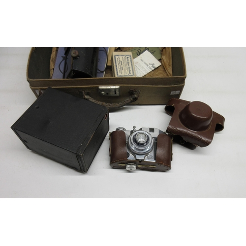 359 - Case cont. Koroll 'S' Film 120 F:11 camera, Kodak No. 2A Brownie camera, box of Metol-Quinol Develop... 