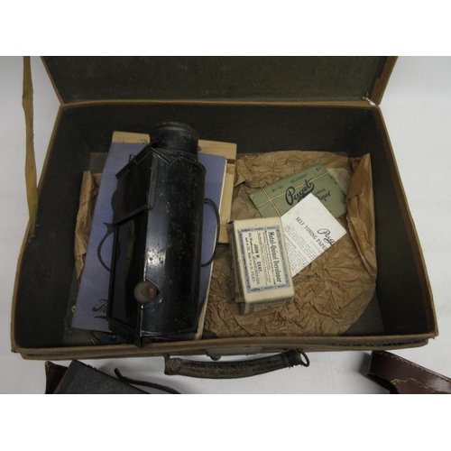 359 - Case cont. Koroll 'S' Film 120 F:11 camera, Kodak No. 2A Brownie camera, box of Metol-Quinol Develop... 