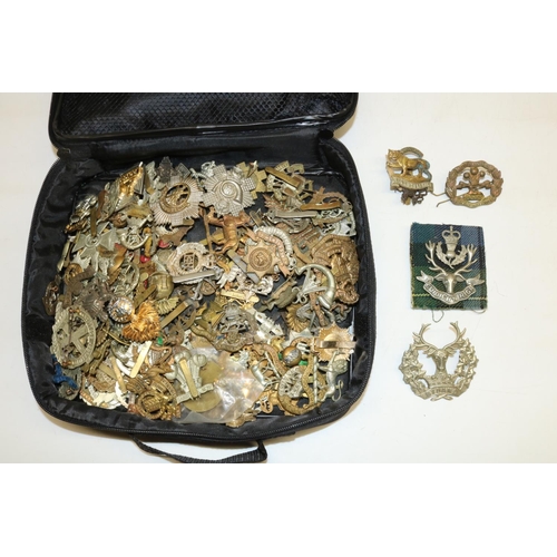 546 - Large collection of mainly cap and other badges incl. Leicestershire regiment, the Gordon Highlander... 