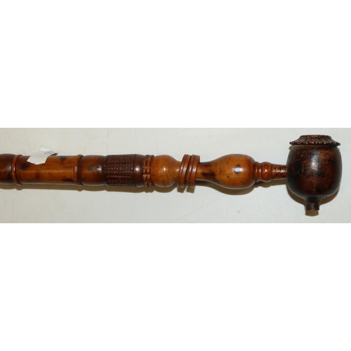 148 - C20th carved boxwood opium pipe, the four section stem with turned ring decoration and integrated ri... 