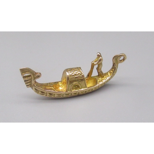 30 - 18ct yellow gold gondola charm, stamped 750, 7.6g