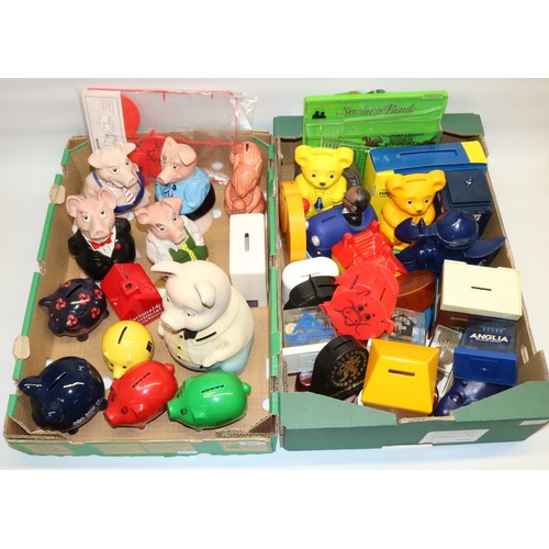 833 - 4 1980s Wade NatWest piggy banks, other novelty money boxes inc. a Tardis (2 boxes)