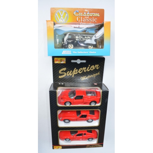 100 - Collection of boxed 1/43 diecast model cars to include Shell Collezione and Sports Car Collection, C... 