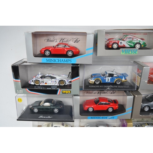 98 - Collection of 1/43 diecast Porsche models from Minichamps, Onyx, Brumm, Vitesse etc, a 1/43 Ferrari ... 