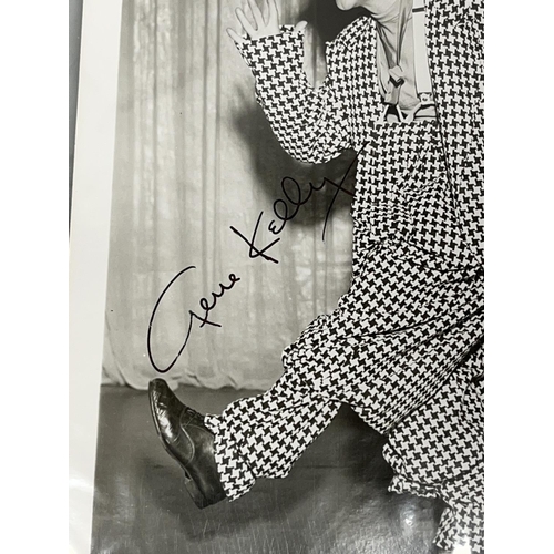 358 - Gene Kelly photo, 20.5cm x 26cm, with signature, with Certificate of Authenticity from Heroes & Lege... 