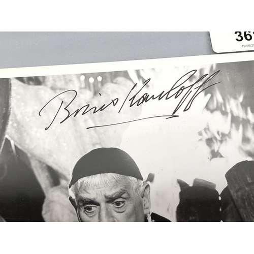 361 - 'The Raven' (1963) photo of Boris Karloff, 20.5cm x 25.5cm, with signature, with Certificate of Auth... 