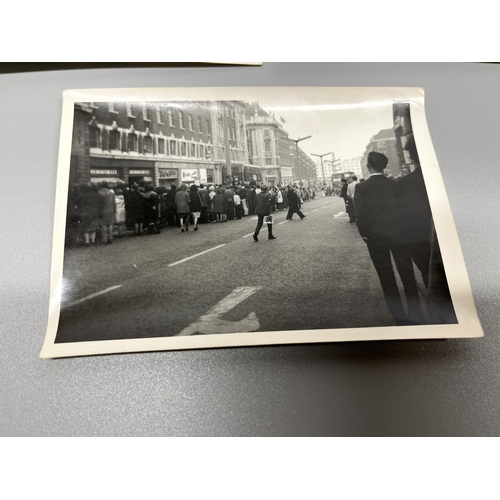 470 - Five black and white photos taken of Les Chadwick and Fred Marsden of Gerry & the Peacemakers, taken... 