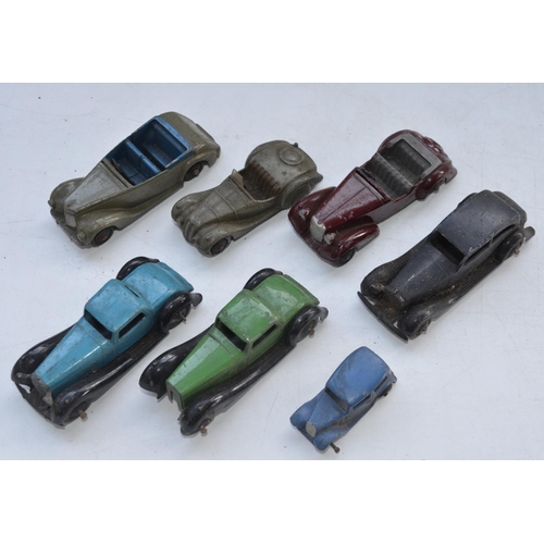 107 - Collection of vintage Dinky vehicles to include Supertoys 501 Foden Diesel 8-wheel wagon, 502 Foden ... 