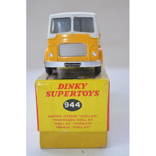 145 - Vintage Dinky Supertoys No 944, Shell-BP Fuel Tanker with original box in excellent/near mint condit... 