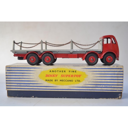 150 - Vintage Dinky Supertoys No905, Foden Flat Truck with original box in good condition for age, some mi... 