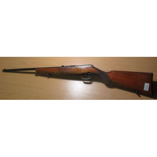 838 - Beretta .22 semi auto rifle (lacking magazine) serial no. 12637 (section one certificate required)