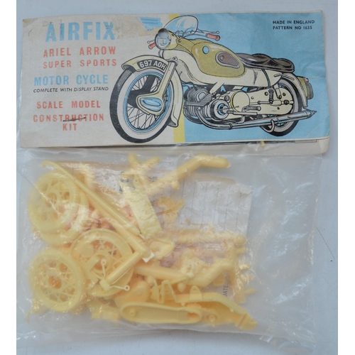 200 - Vintage 1/16 scale Airfix Ariel Arrow motorbike kit, still factory sealed and an Entex 1/16 1918 Har... 