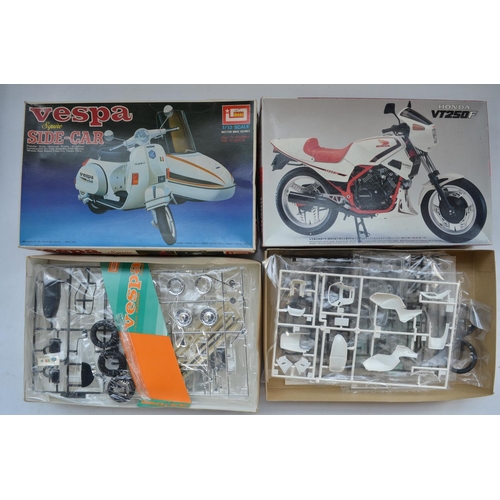 203 - Five unstarted 1/12 scale plastic motorbike model kits to include Tamiya Yamaha YZR500 (OW70), Aoshi... 