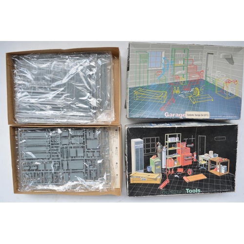 205 - Three unstarted 1/24 Fujimi Garage & Tools  model sets to include Mechanics GT3-500, Garage Set GT1-... 