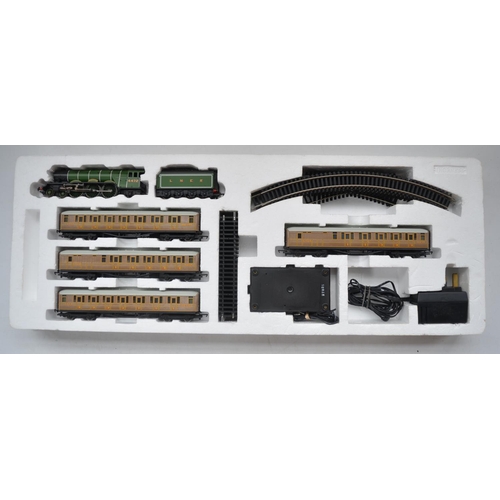 247 - Boxed Hornby OO gauge Flying Scotsman electric train set R1039 in excellent condition. Please note o... 