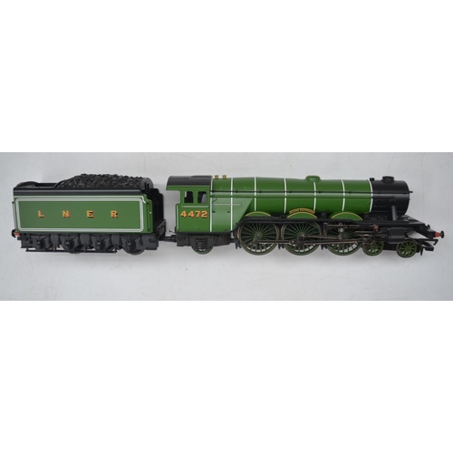 247 - Boxed Hornby OO gauge Flying Scotsman electric train set R1039 in excellent condition. Please note o... 