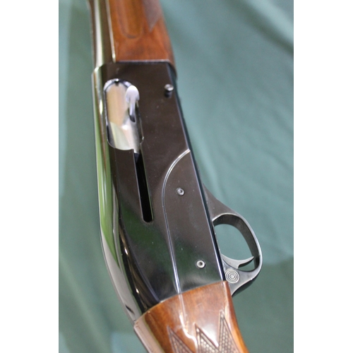 774 - 12B Breda semi-auto shotgun with 27