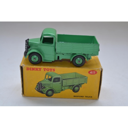 167 - Vintage Dinky Toys Bedford Truck (no 411) with original box. Model in excellent condition for age, s... 