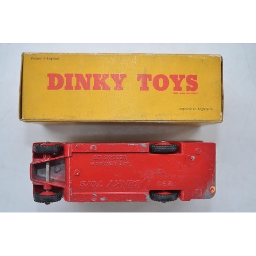 170 - Vintage Dinky Toys Double Deck Bus model (no 290) with original box. Model in excellent condition wi... 