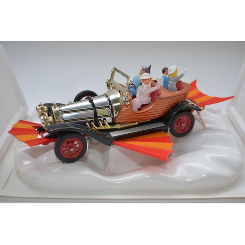 185 - Vintage Corgi Chitty Chitty Bang Bang (no 266) diecast model car with original box. Model in excelle... 