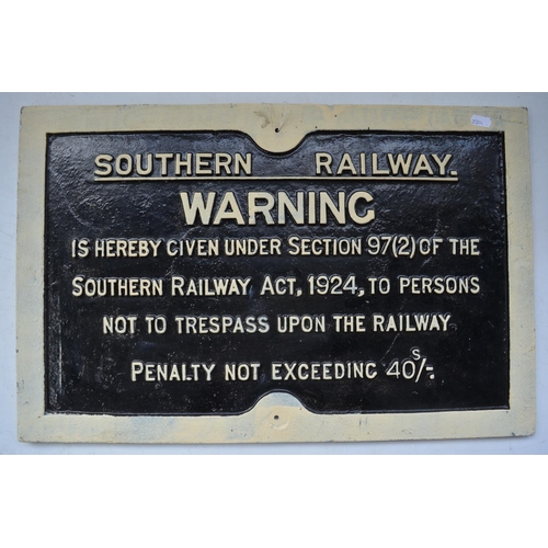 279 - Southern Railway cast alloy public notice trespass warning sign, 24