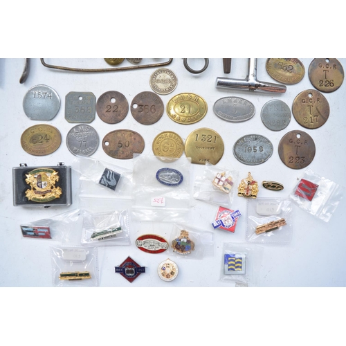 280 - Collection of railway ephemera to include buttons, a corkscrew, BR cast brass toilet roll holder, ca... 