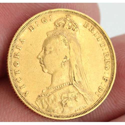 605 - Victoria 1889 gold sovereign