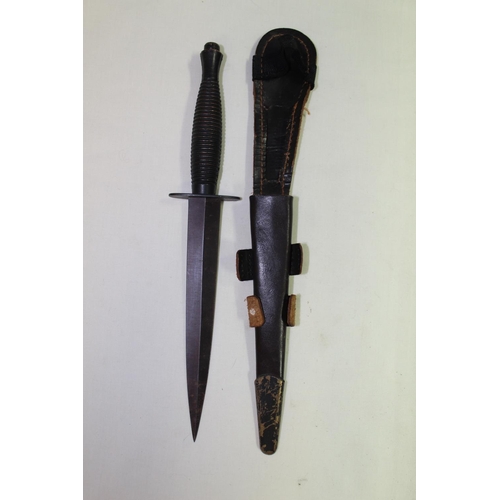 909 - Fairbairn Sykes third pattern fighting knife by William Rogers of Sheffield dating from the 1970's w... 