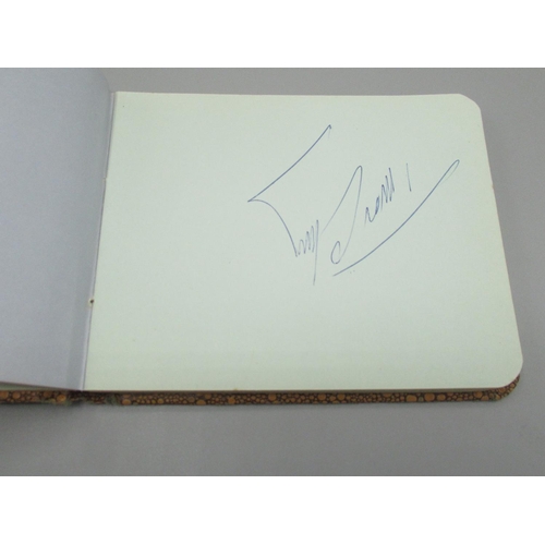 331 - Autograph book cont. various sport personalities inc. Len Hutton, Don Bradman, A.G. Nicholson, etc.,... 