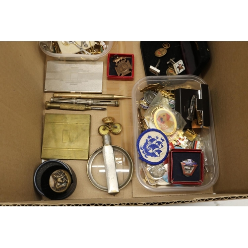 301 - Mid-late 20th century cufflinks including a pair of Guinness branded cufflinks, group of tie pins an... 