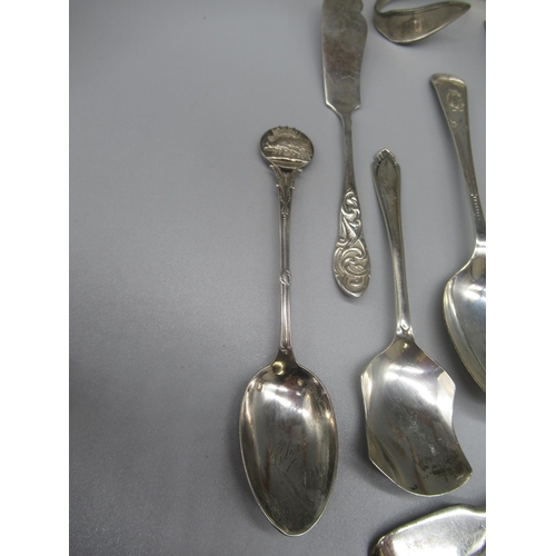 87 - Geo.V hallmarked Sterling silver spoon with Lincoln Cathedral finial, by James Usher & Son, Sheffiel... 