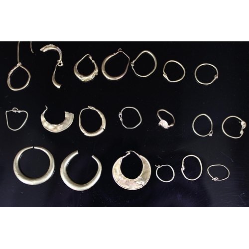 776 - Selection of Cypriot Greco-Roman gold hoop earrings C6th BC to C1st AD, together with two small gold... 