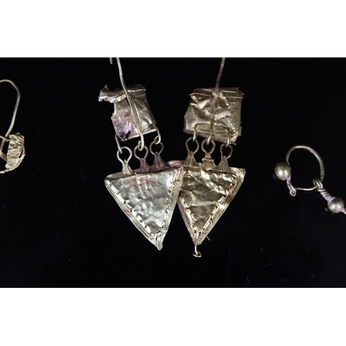 777 - Pair of ancient Cypriot gold earrings, the triangle drops suspended below square form mounts (stones... 