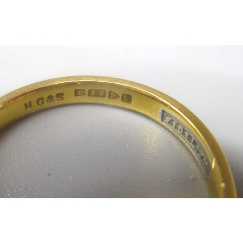 71 - 22ct yellow gold plain wedding band, stamped 22, size P1/2, 4.0g