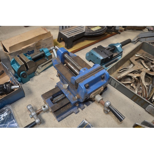 1385 - Collection of workshop clamps, vices, Work Zone air driven orbital sander, compound mitre saw by C.K... 