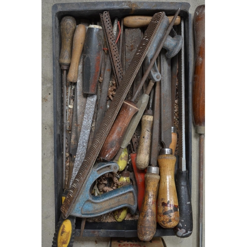 1387 - Collection of wood chisels, files, clamps, workzone diamond cutting discs etc