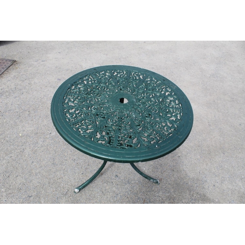 1472 - Cast metal circular garden table with floral piercing design, W68cm H65cm