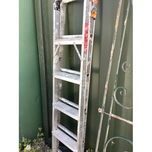 1448 - Aluminium step ladders