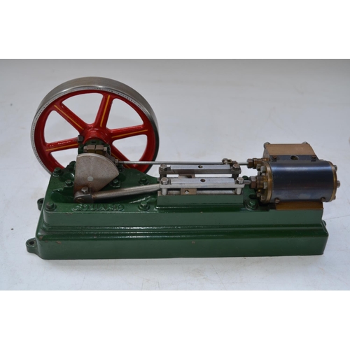 1332 - Stuart Models steam powered horizontal mill engine, engine only, no boiler W21.5cm D8.5cm H9.5cm