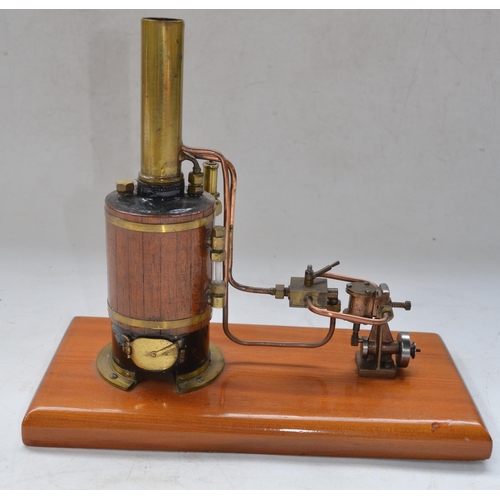 1334 - Steam powered stationary engine model, metal and wood construction, no makers marks possibly scratch... 