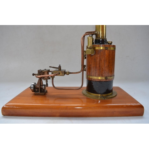 1334 - Steam powered stationary engine model, metal and wood construction, no makers marks possibly scratch... 