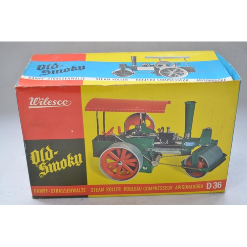 1333 - Boxed Wilesco Old Smokey steam powered traction engine model (D36) with fuel tablets, instruction sh... 