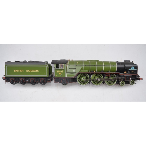 30 - Bachmann OO gauge 32-550A Class A1 electric steam locomotive and tender 60163 