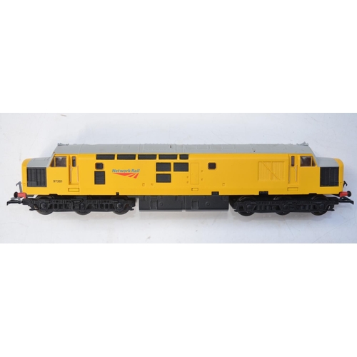 49 - Hornby OO gauge R3289TTS Network Rail Class 37 Diesel 
