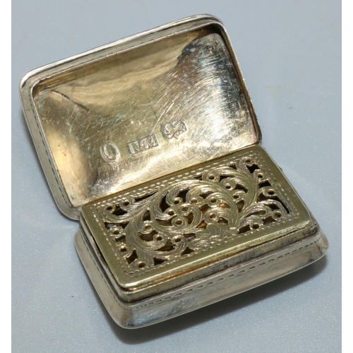 1139 - William IV hallmarked silver small vinaigrette, hinged cover engraved Margaret in cartouche on scrol... 