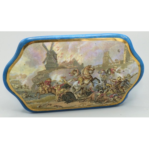 1231 - C19th blue Prattware shaped rectangular box, top printed with a battle scene, gilt detail, printed m... 