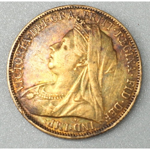 1056 - Victorian 1899 sovereign, 8.0g